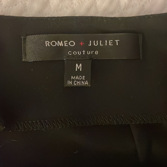 Romeo & Juliet Couture - Picture 3 of 5